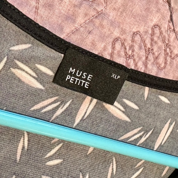 Muse Petite XLP jumper, black with pink & tan pattern. - Picture 12 of 16